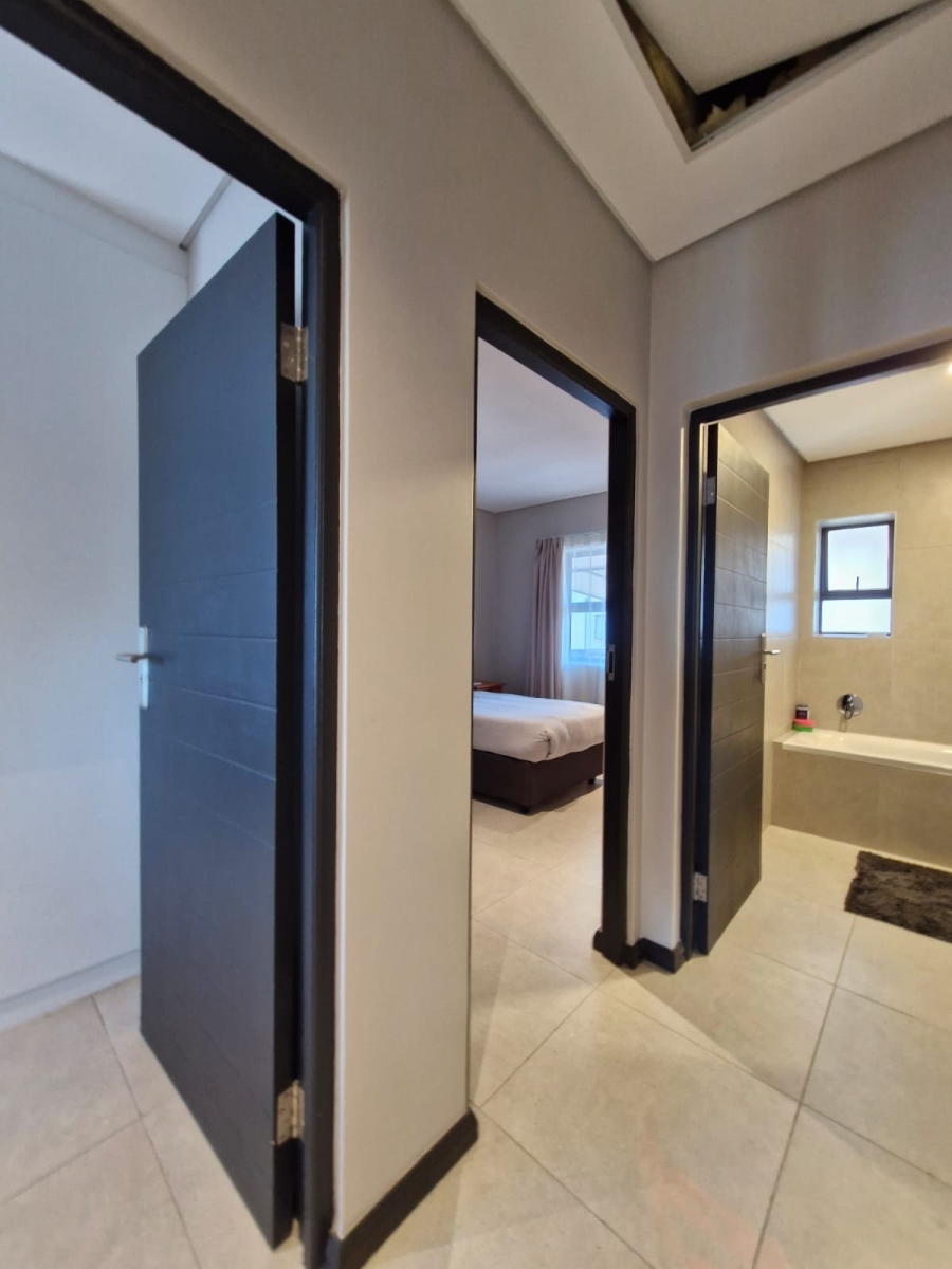 2 Bedroom Property for Sale in Overbaakens Eastern Cape